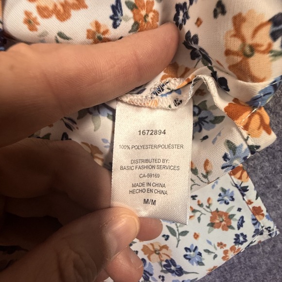 Mario Serrani Blouse Womens Medium Floral V Neck 3/4 Sleeve Lightweight Top - Picture 5 of 8